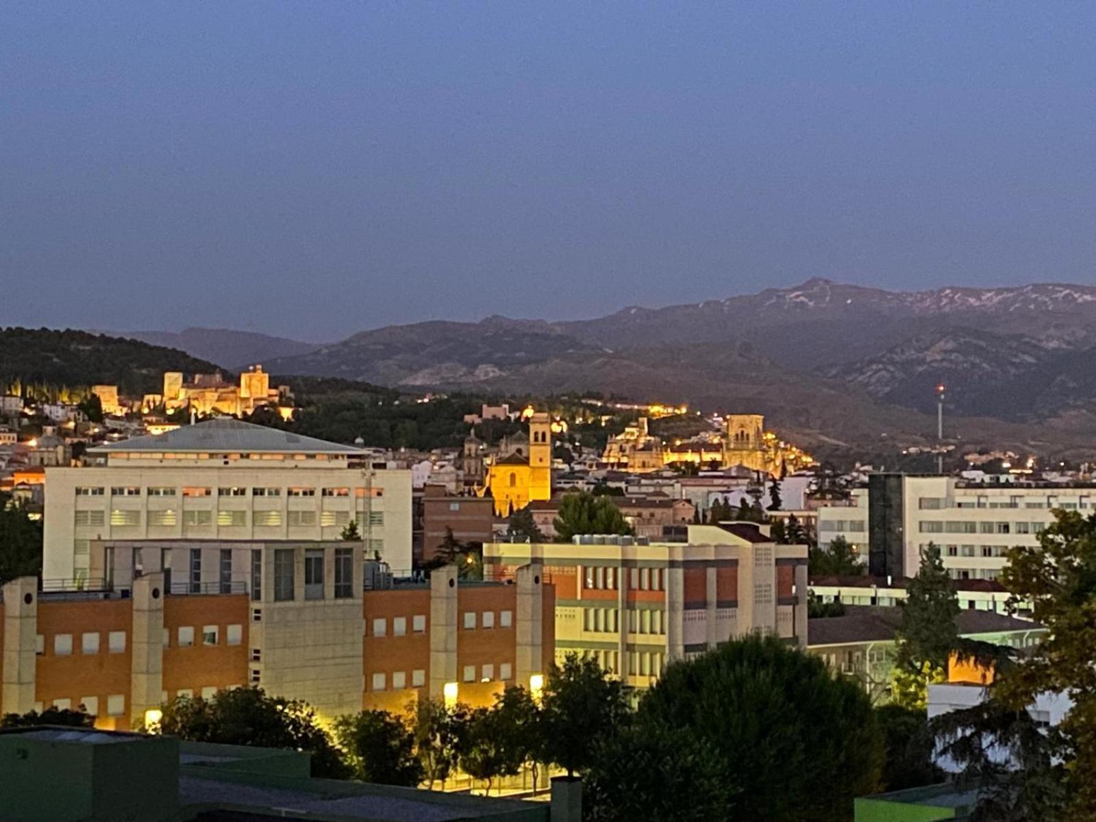 H&H Suite Mirador De Granada Vistas A La Alhambra Y Sierra Nevada 외부 사진